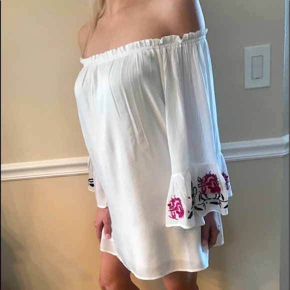LF white  off shoulder dress - Picture 1 of 4